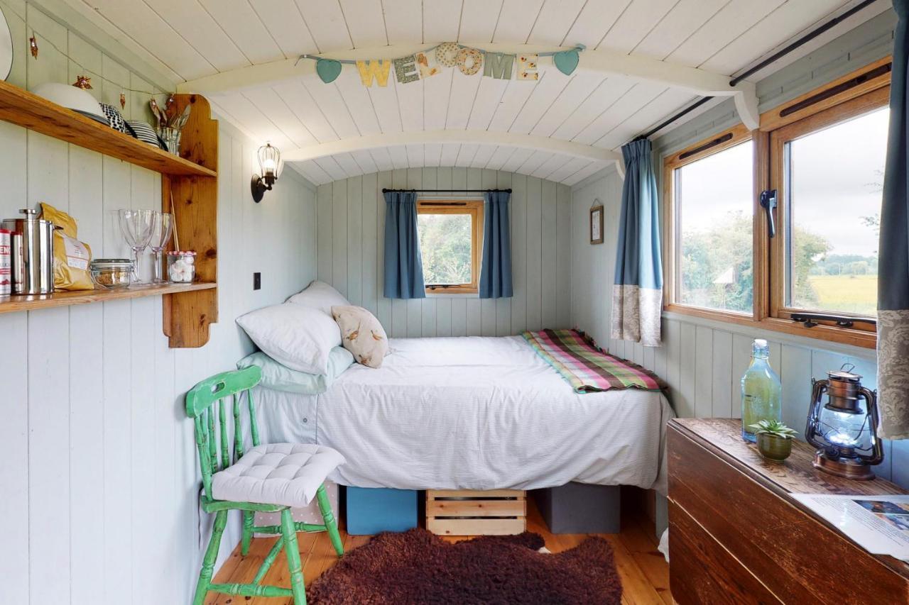 Sindles Farm Bed & Breakfast Емсуърт Екстериор снимка